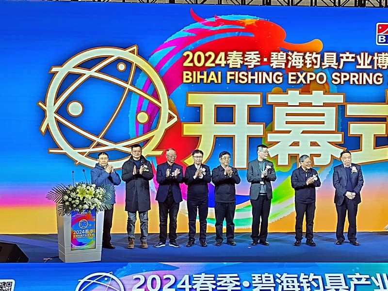 涓昏?鍥